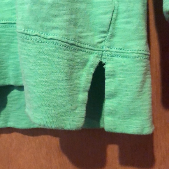 J. Crew 3/4 sleeve Women’s green top ~ medium - Picture 3 of 7